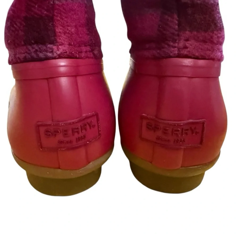 Sperry Saltwater Plaid Wool‎ Duck Boot, Pink, Size 5